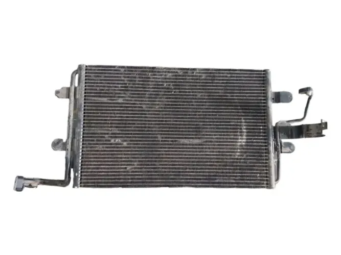 Condensador Ar Condicionado Audi A3 Golf 1j0820411l