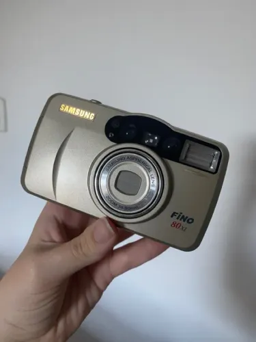 Câmera compacta antiga -  Samsung Fino 80xl