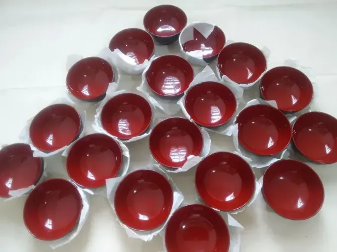 Tigelas owan para misoshiru, shirumono, fabricadas no Japão. R$10,00 cada.