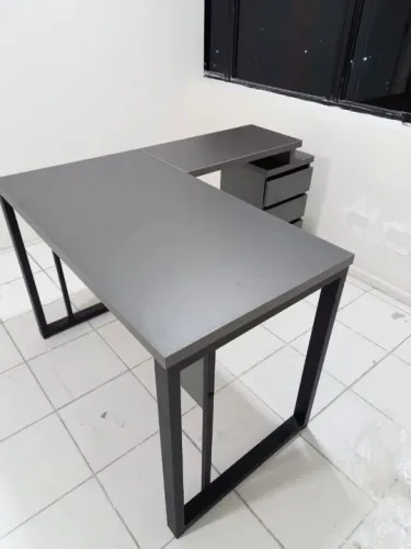 Mesa L Chumbo + Gaveteiro 