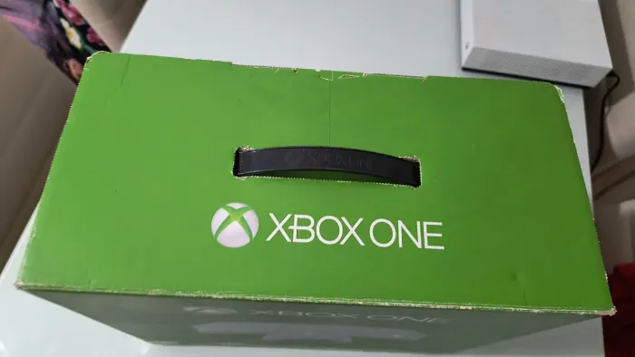 Somente caixa Xbox one