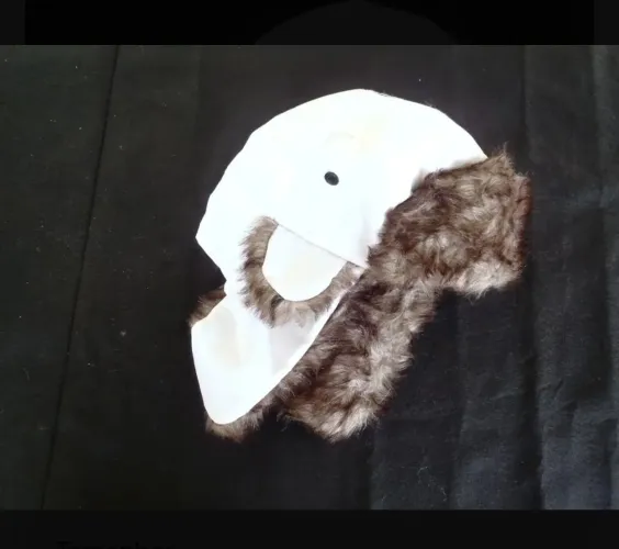 Chapka, gorro, Branco, Chapéu de inverno com presilha!