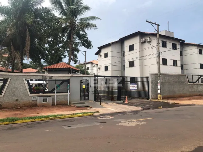 Apartamento no Condomínio Parque dos Coqueiros