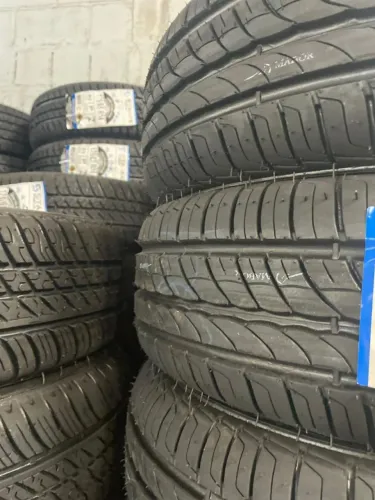 Pneu de marca boa somente com a gente 195/55-16 200,00 á vista