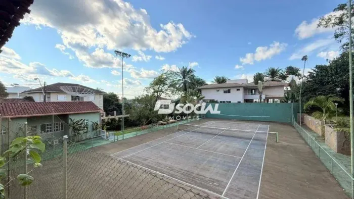 Excelente casa à venda, 1.300 m² por R$ 2.950.000 - Condomínio Jardim das Palmeiras - Port