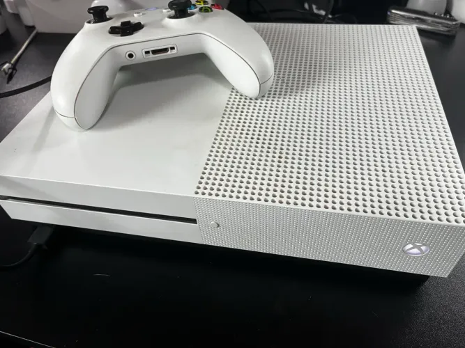 Xbox One S