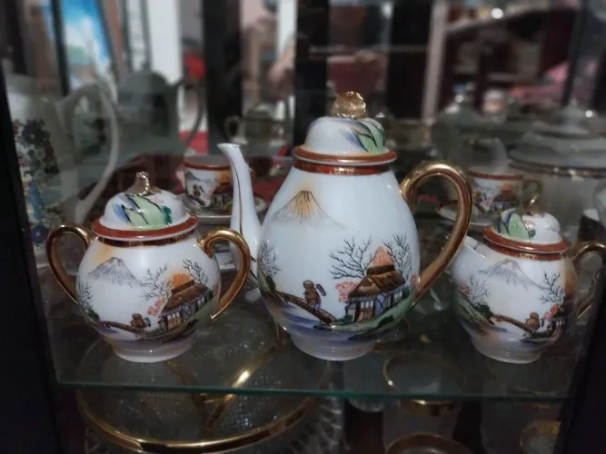 Conjunto de Chá Japonês Antigo