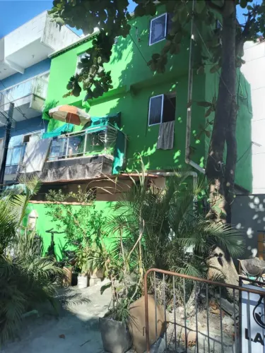 Kitinete no posto 12 Recreio dos Bandeirantes 