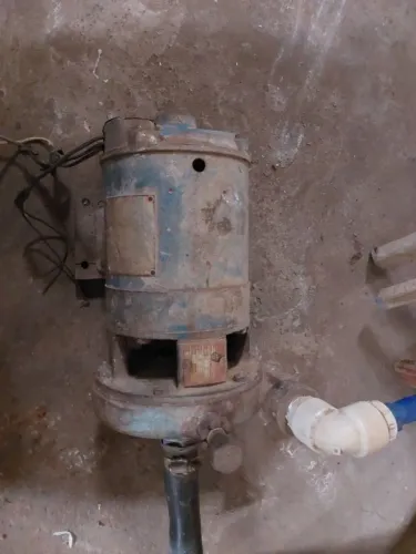 Bomba d'água e canos horta verdura,PASSO CARTÃO DE CRÉDITO 