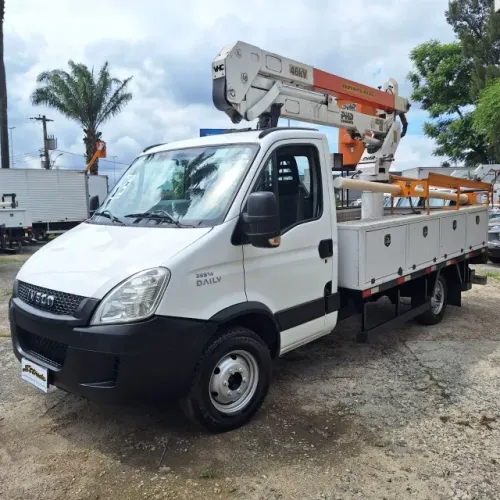 Iveco 35s14 Ano 2019 Equipada Com Cesto Aéreo Pouco Radada