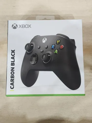 Oferta! Controle Xbox series Carbon Black apenas R$500,00 no Pix