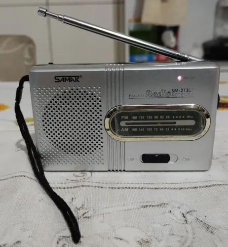 Rádio Portátil original-retro AM/FM SAMAK SM-2135