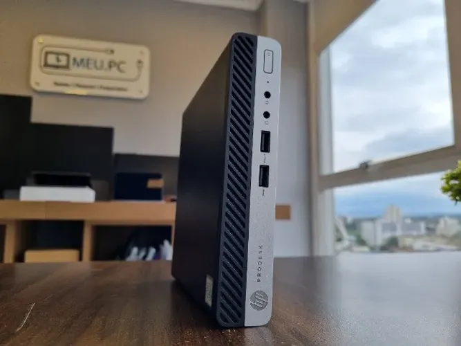 Mini PC HP ProDesk 400 G4 - Core i5 | 8ª Geração | 256GB SSD | 8GB DDR4