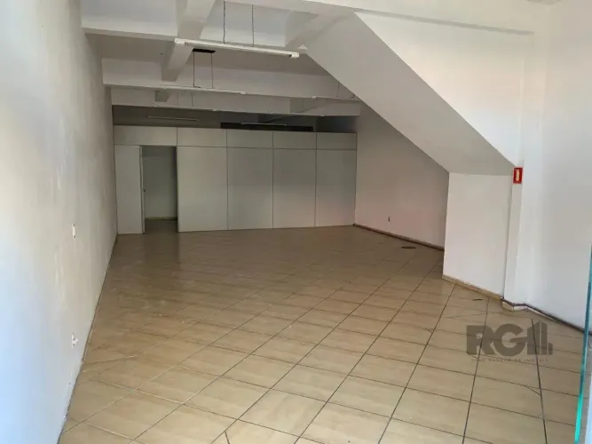 Ponto Comercial/Loja para Alugar no Bairro Sarandi com 123m² de Área Útil