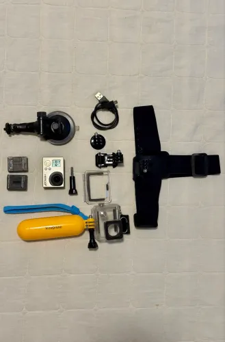 GoPro 3+ Silver com caixa a prova d?água e acessórios