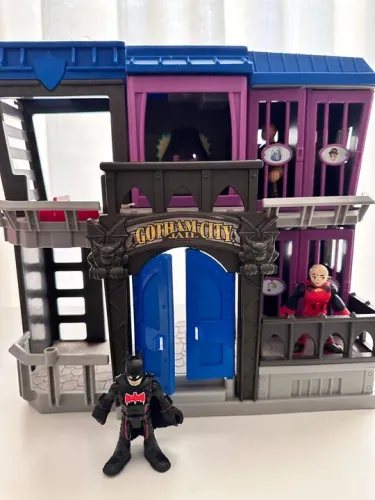 Imaginext Dc prisão de Gotham city batman