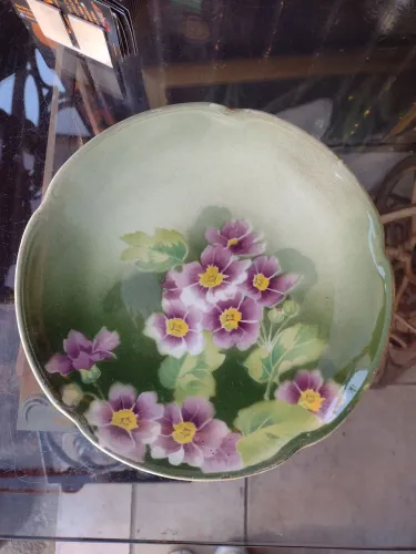 Antigo Prato de Parede em Porcelana Francesa Luneville 