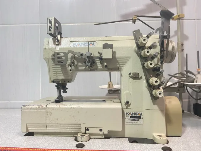 Máquina Galoneira industrial kansai special