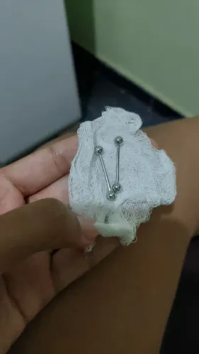 Piercing de titânio 