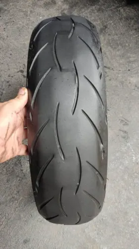 Pneu usado Metzeler Sportec M5 140/70-7