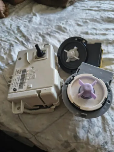 Vendo BOMBA DE LAQ. DE LAVAR CONSUL 9KL 220 V2.jpg , Placa Controle Lavadora Consul Cwb08 