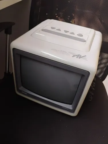 Tv Semp 10 polegadas com AV