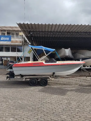 Lancha 17 pés 