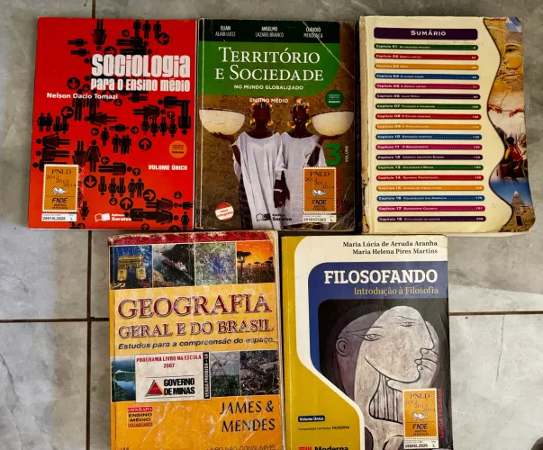 Livros Didáticos Ensino Médio - Filosofia, Sociologia, Geografia e História