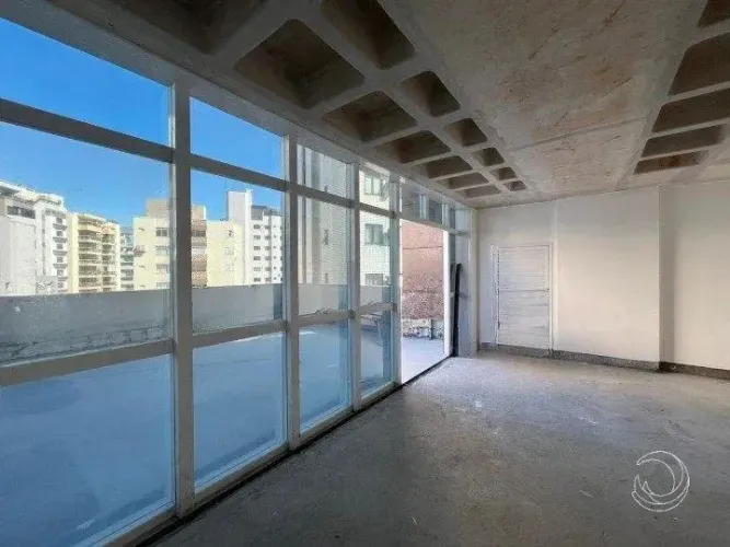 Sala Comercial para Venda em Florianópolis, Centro, 1 banheiro, 1 vaga