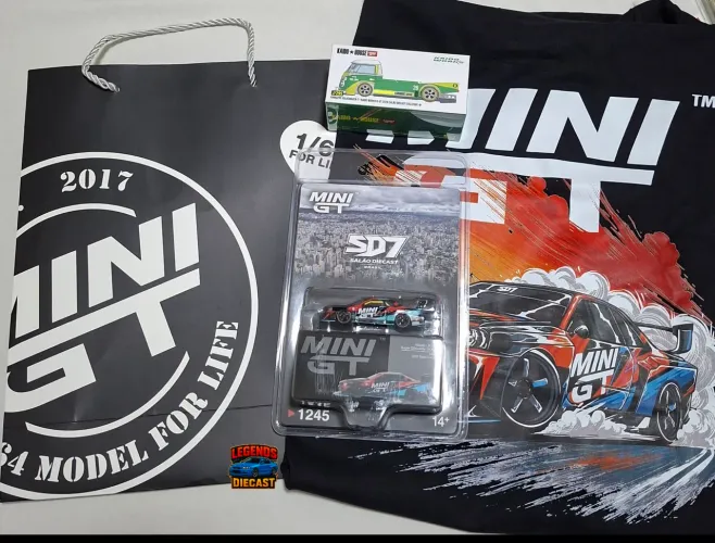 Kit Miniaturas Salão Diecast 7 - 2026 - MiniGT Skyline R34 + Kaido Volkswagen T1 + Camisa