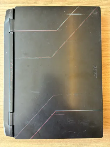 Notebook Acer Nitro 5 (Ryzen 5 / RTX 3050) - Com Defeito / Para Peças ou Reparo