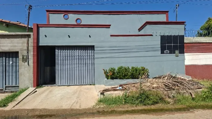 Troca casa no loteamento mocambinho. Por uma no santa Sofia ou mocambinho 3