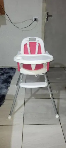 Cadeirinha de alimentação