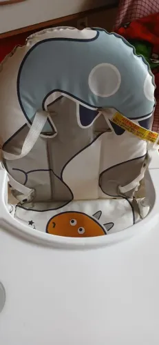 Cadeira de Alimentação Galzerano Nick com a estampa de dinossauro (modelo Dino)