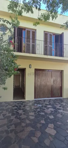 Casa 4 dormitórios para alugar Três Vendas Pelotas/RS