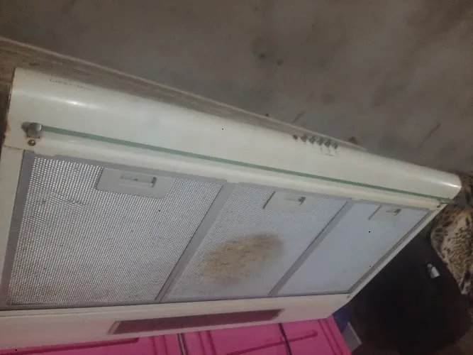 Vendo deputados 180 usado porém funcionando perfeitamente bem