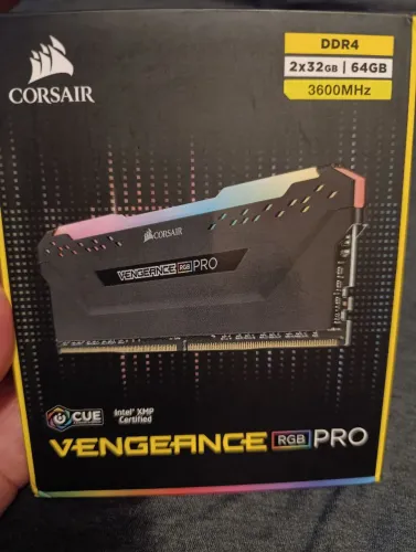 Memória RAM Corsair Veangeance RGB Pro DDR4 3600mhz 64gb(2x32gb)<br>Novo... nunca usada