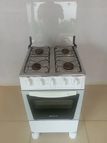 Fogão Atlas Coliseum 4 Bocas - Funcionando - R$ 150,00