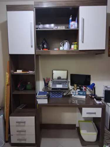 Escrivaninha  com armários vertical e aéreo 