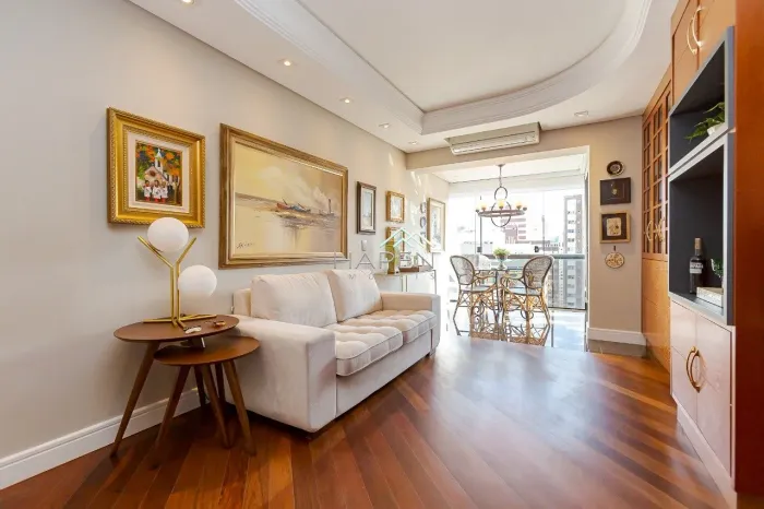 Apartamento à venda com 4 quartos no Bigorrilho