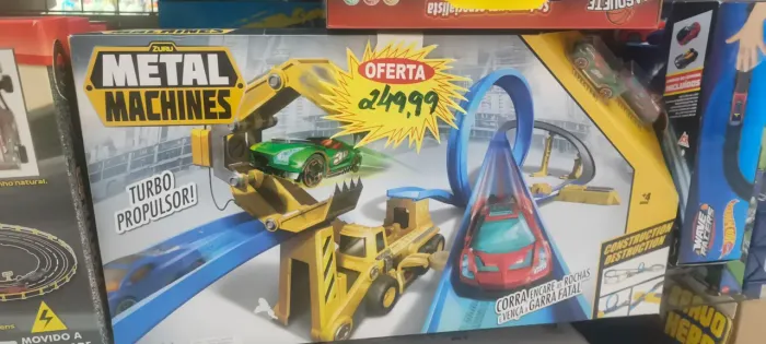 Pista de corrida metal com turbo propulsor