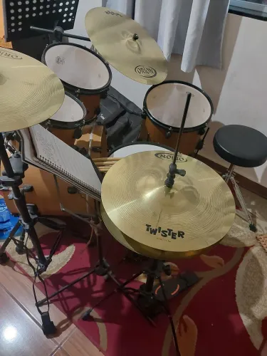 Bateria acústica 