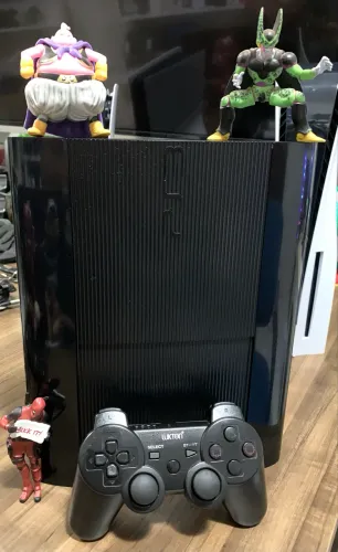 Ps3 super slim 500GB desblo + lojas com jogos