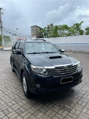 Toyota Hilux SW4 SRV D4-d 4X4 3.0 TDI Dies. AUT 2013