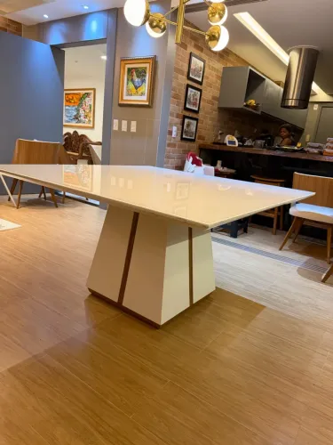 Mesa de Jantar Alto Padrão