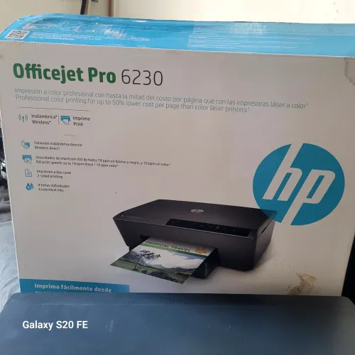 Vendo essa empressora está com cartuchos novos chrios coloridos porém não funciona