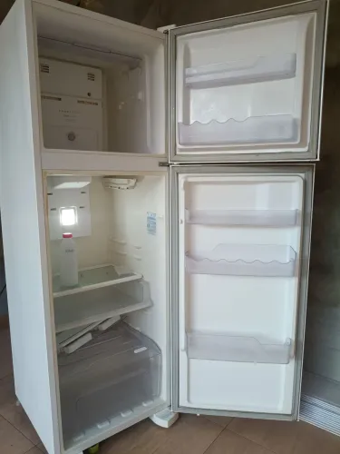 Vendo geladeira Electrolux frost free 371 L 