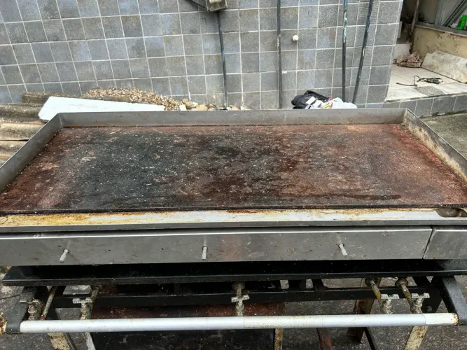 Chapa a Gás inox 3 queimadores