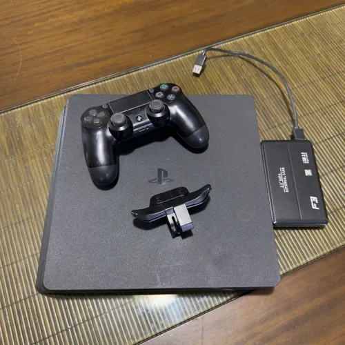 PS4 Slin 500gb + Controle + Padle Shift + HD Externo