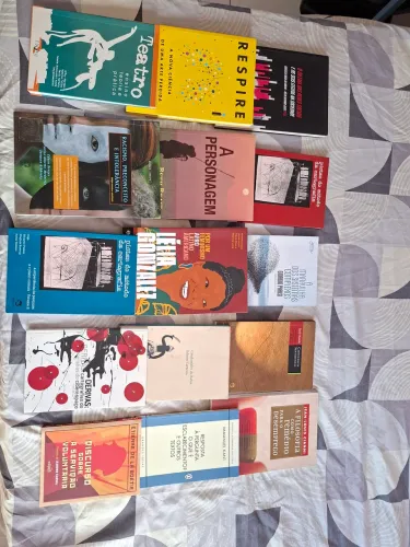 Vendo livros